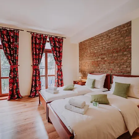 Готель Eco Friendly Dalia 4*